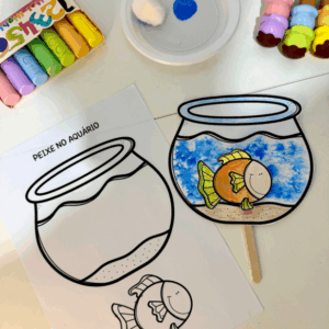 Atividade peixe no aquário