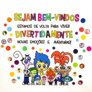 Painel volta às aulas divertidamente